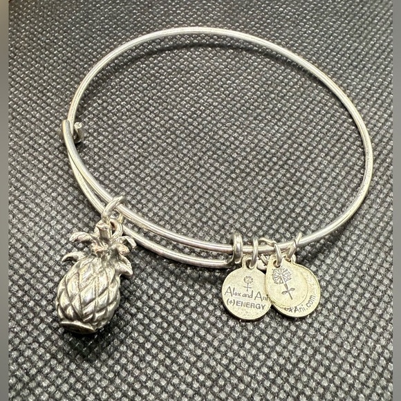 🍍ALEX AND ANI🍍Pineapple Charm Bangle in Rafaelian Silver/EUC - Picture 7 of 8